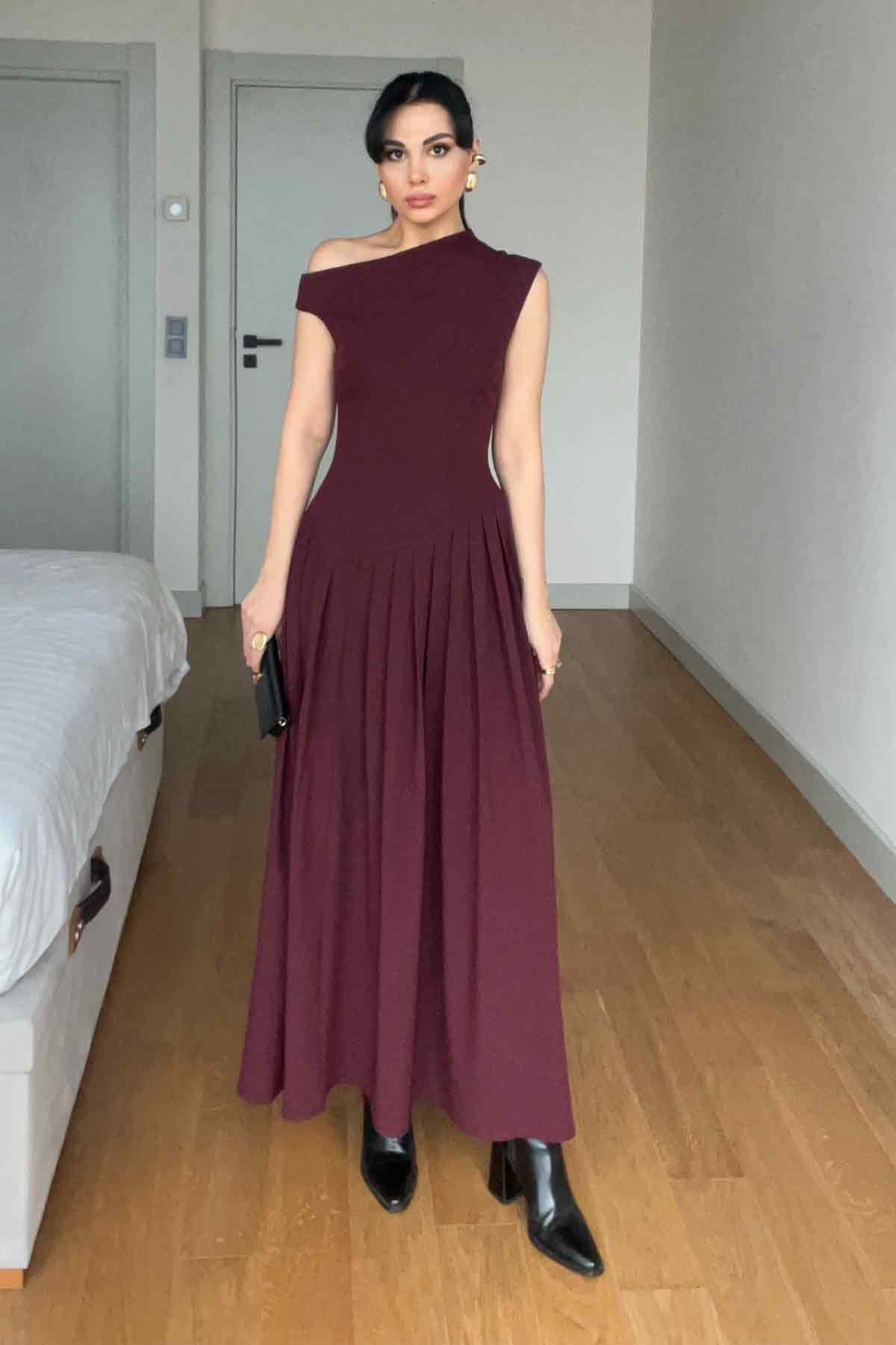 Bordo Kayık Yaka Bel Detaylı Pileli Elbise SY-2962-Bordo