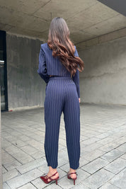 Lacivert Crop Ceket ve Paçası Düğme Detaylı Pantolon Takım SY-0935-Lacivert