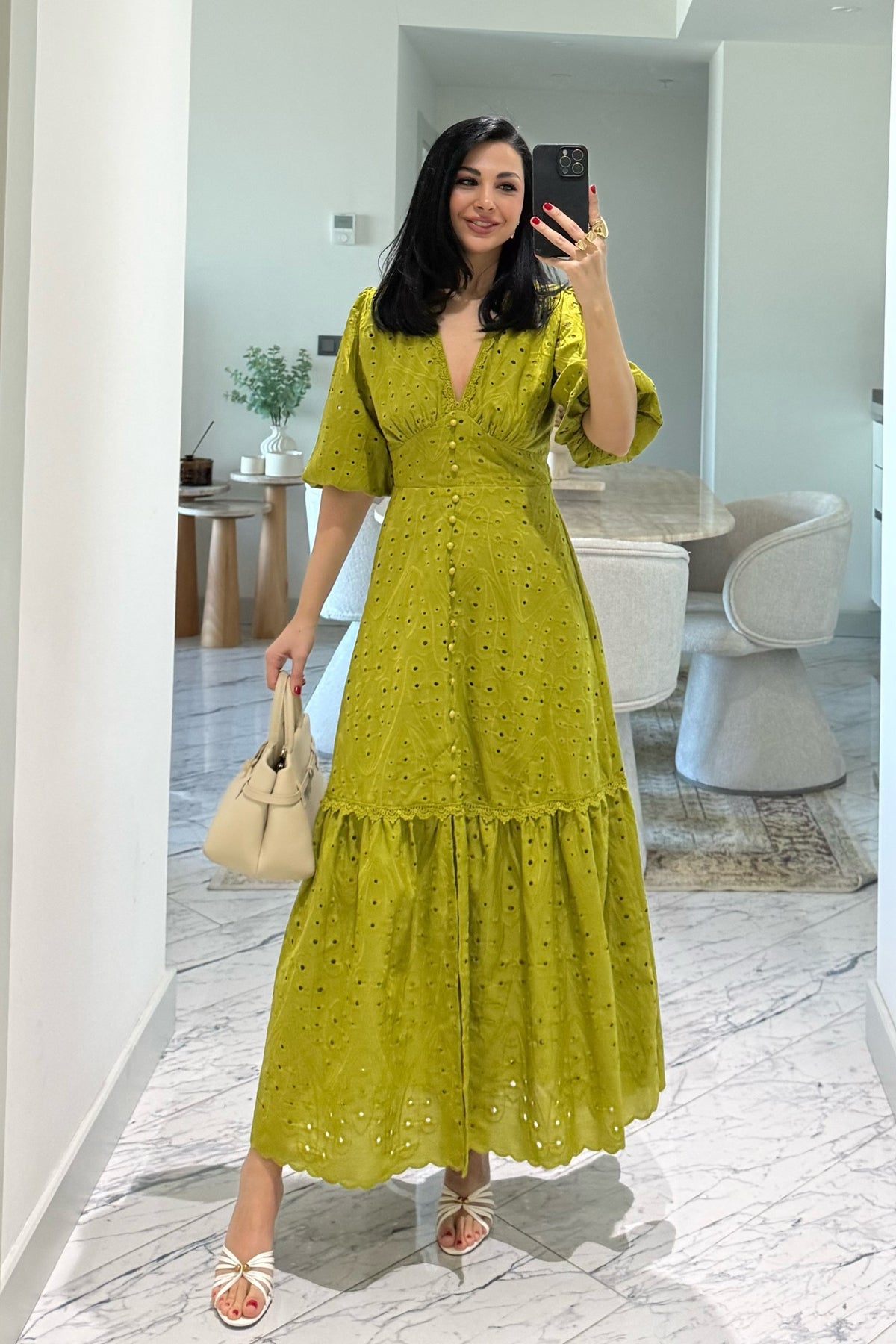 Fıstık Yeşil V Yaka Dantel Detaylı Brode Elbise SY-3652-Fıstık Yeşil