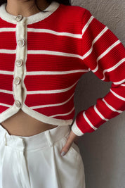 Kırmızı Düğmeli Asimetrik Çizgili Crop Hırka SY-1039-Kırmızı