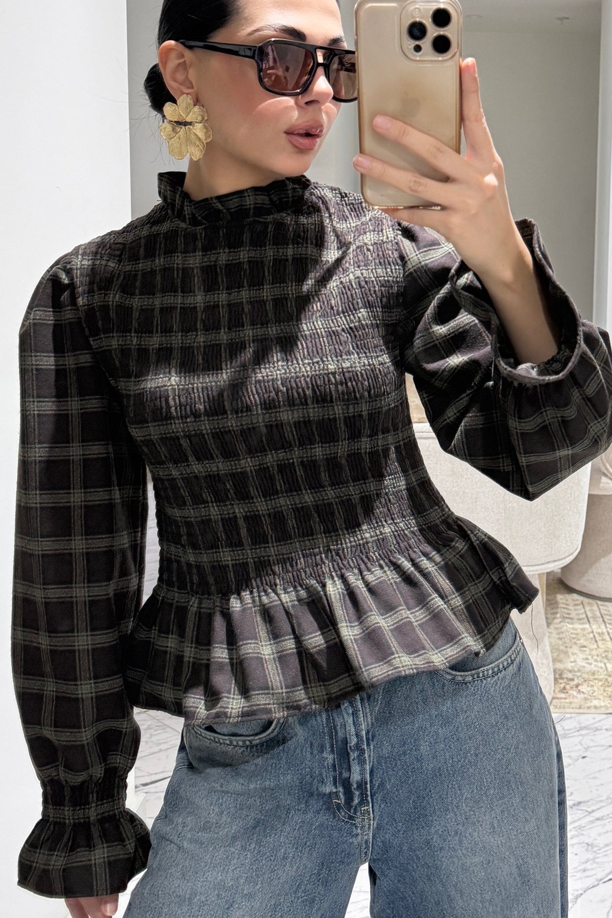 Gipeli Volanlı Ekose Desen Kahve Rengi Bluz SY-3553-Kahverengi