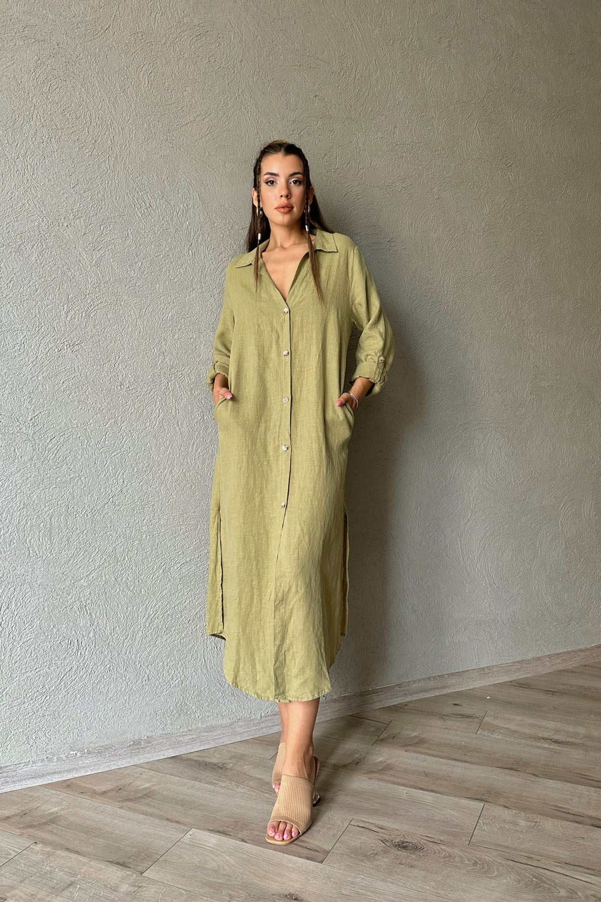 Haki Polo Yaka Düğmeli Yandan Yırtmaçlı Keten Elbise SY-0658-Haki