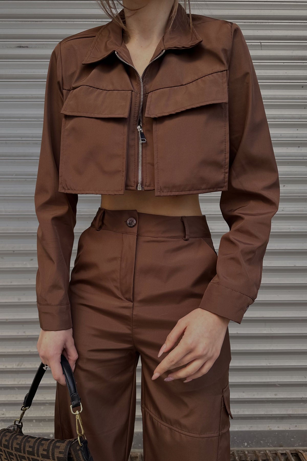 Kahve Tasarım Paraşüt Crop Ceket ve Kargo Pantolon Takım SY-0159-Kahve