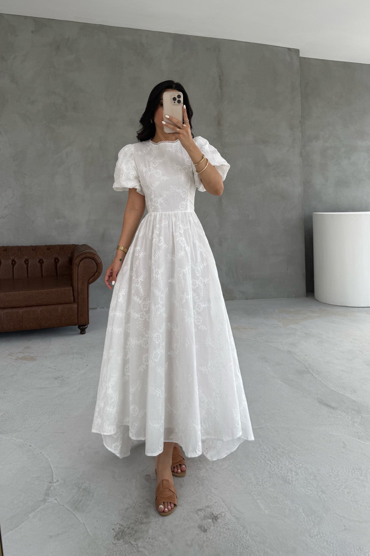 Beyaz Balon Kol Arkası Bağlamalı Brode Elbise SY-2346-Beyaz