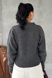 Gri Gül Aparatlı Triko Hırka SY-2924-Gri