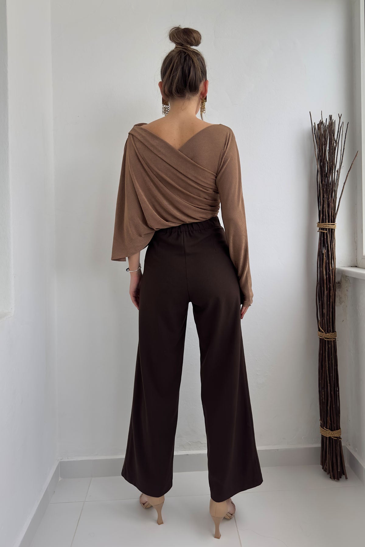 Kahve Arka Bel Kısmı Lastikli Bol Paça Pantolon SY-0071- Kahve