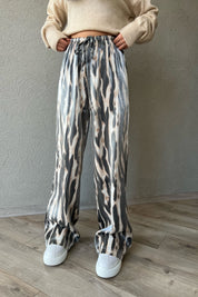 BEJ ZEBRA DESENLİ BELİ LASTİKLİ BOL PAÇA SATEN PANTOLON SY-1486-Bej