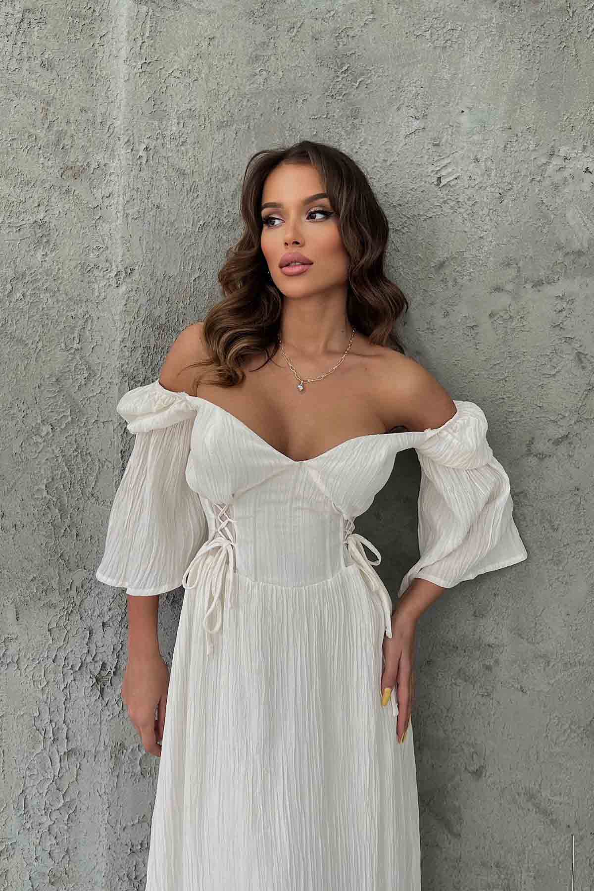 Beyaz Düşük Kol Balenli Gofre Kumaş Uzun Elbise SY-1779-Beyaz