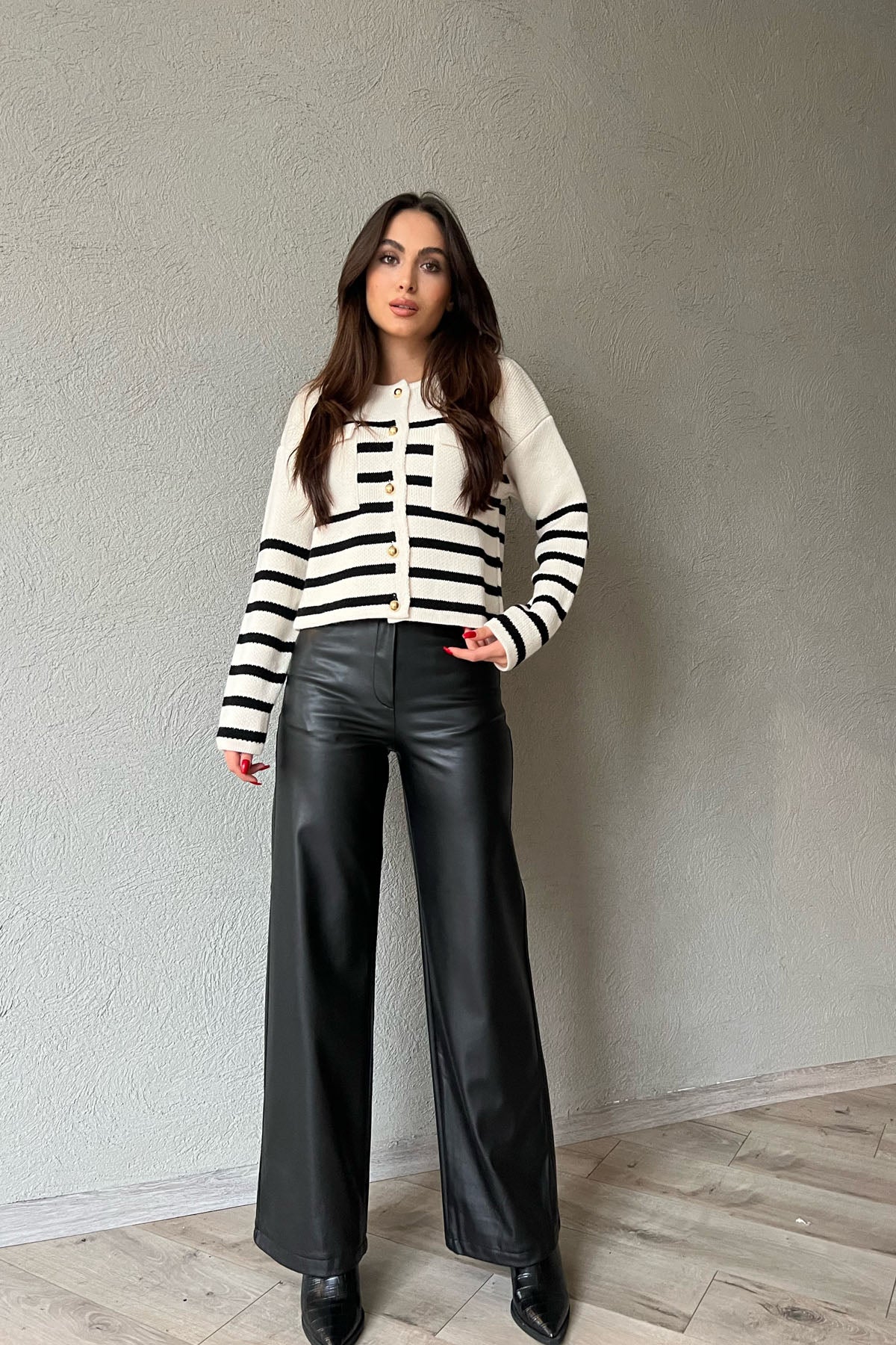 Krem Siyah Çizgili Cepli Gold Düğmeli Yuvarlak Yaka Hırka SY-1364-Krem