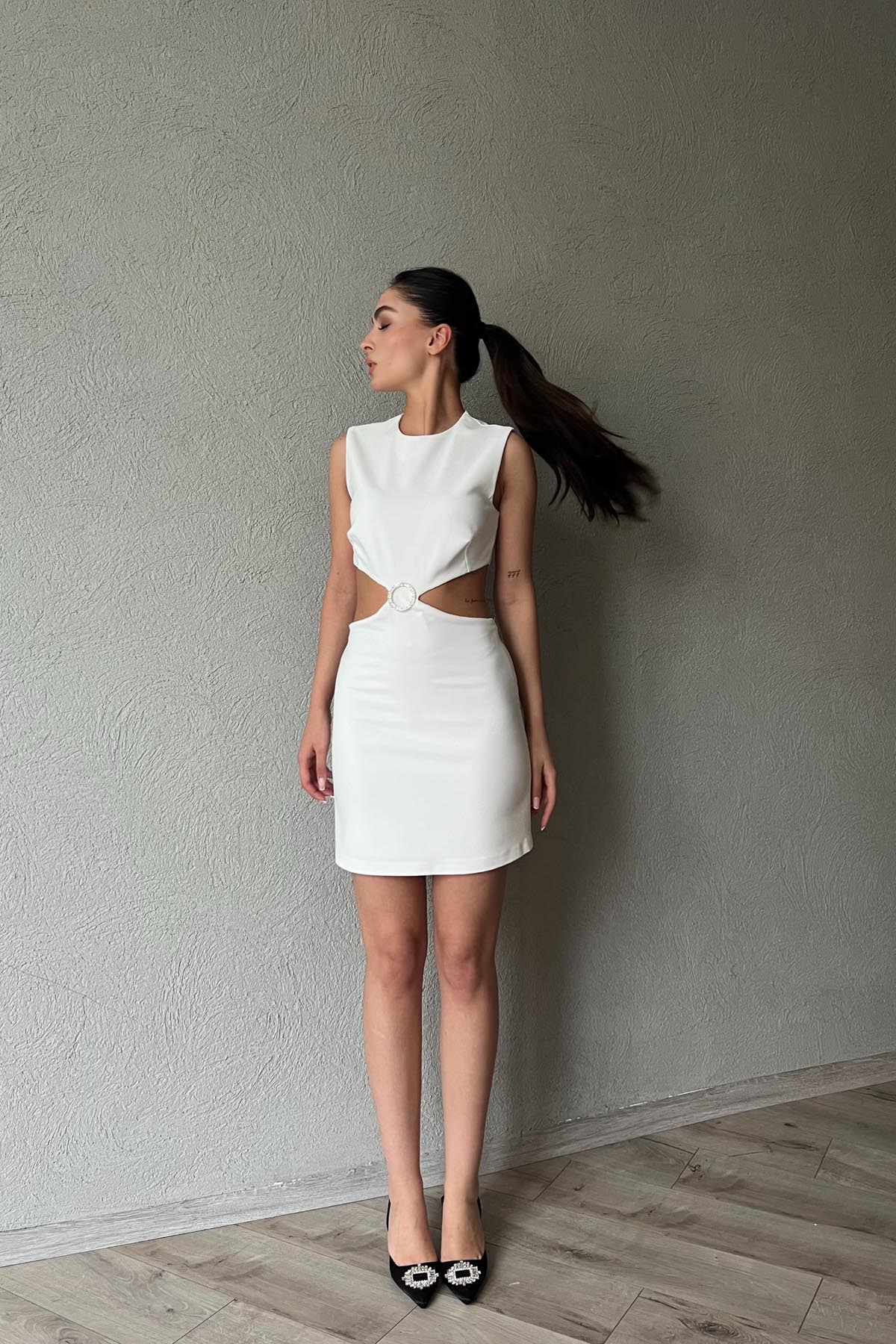 Ekru Pencere Toka Detaylı Tasarım Elbise SY-1781-Ekru