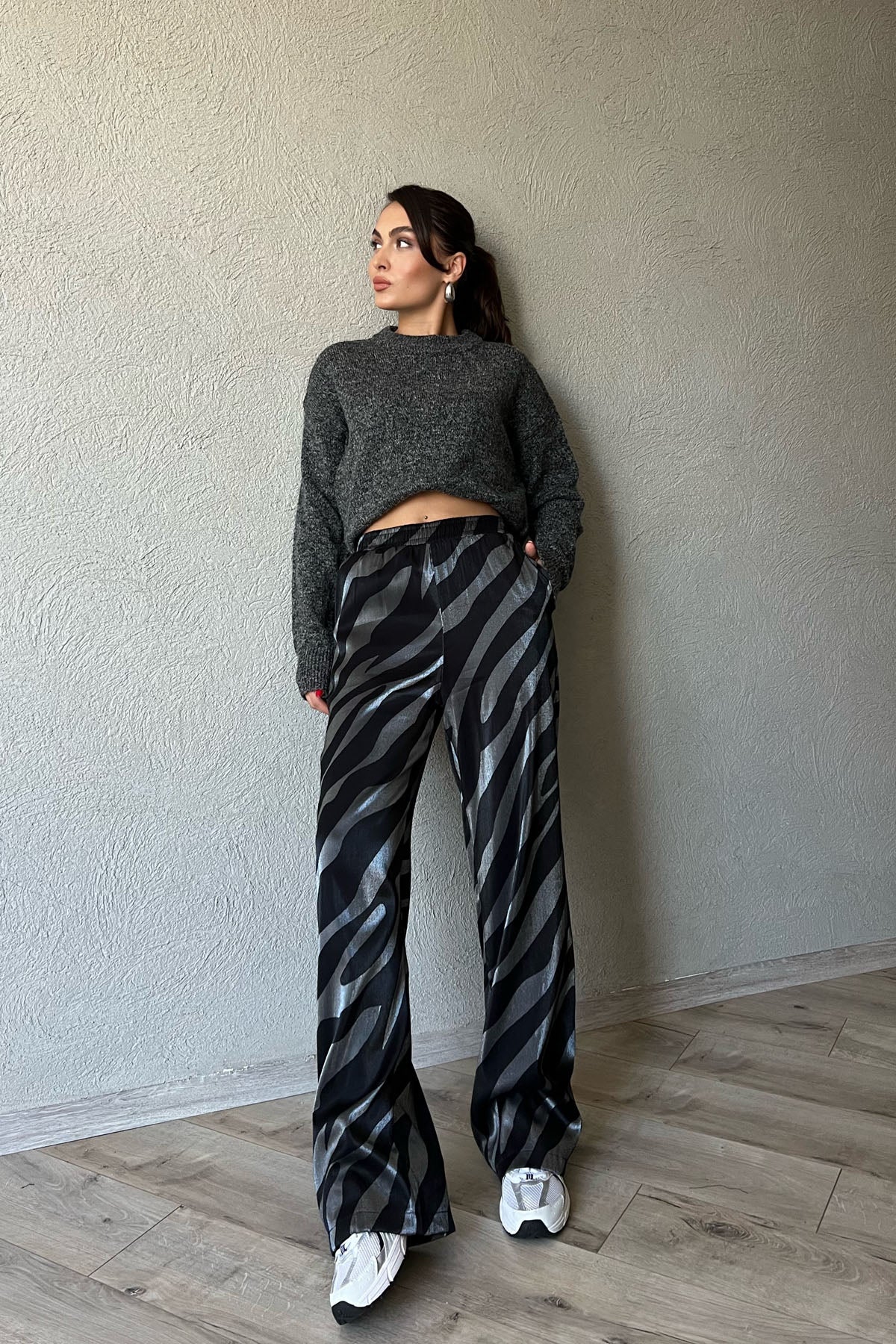 Siyah Zebra Desenli Beli Lastikli Bol Paça Saten Pantolon SY-1308-Siyah