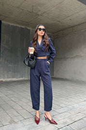 Lacivert Crop Ceket ve Paçası Düğme Detaylı Pantolon Takım SY-0935-Lacivert