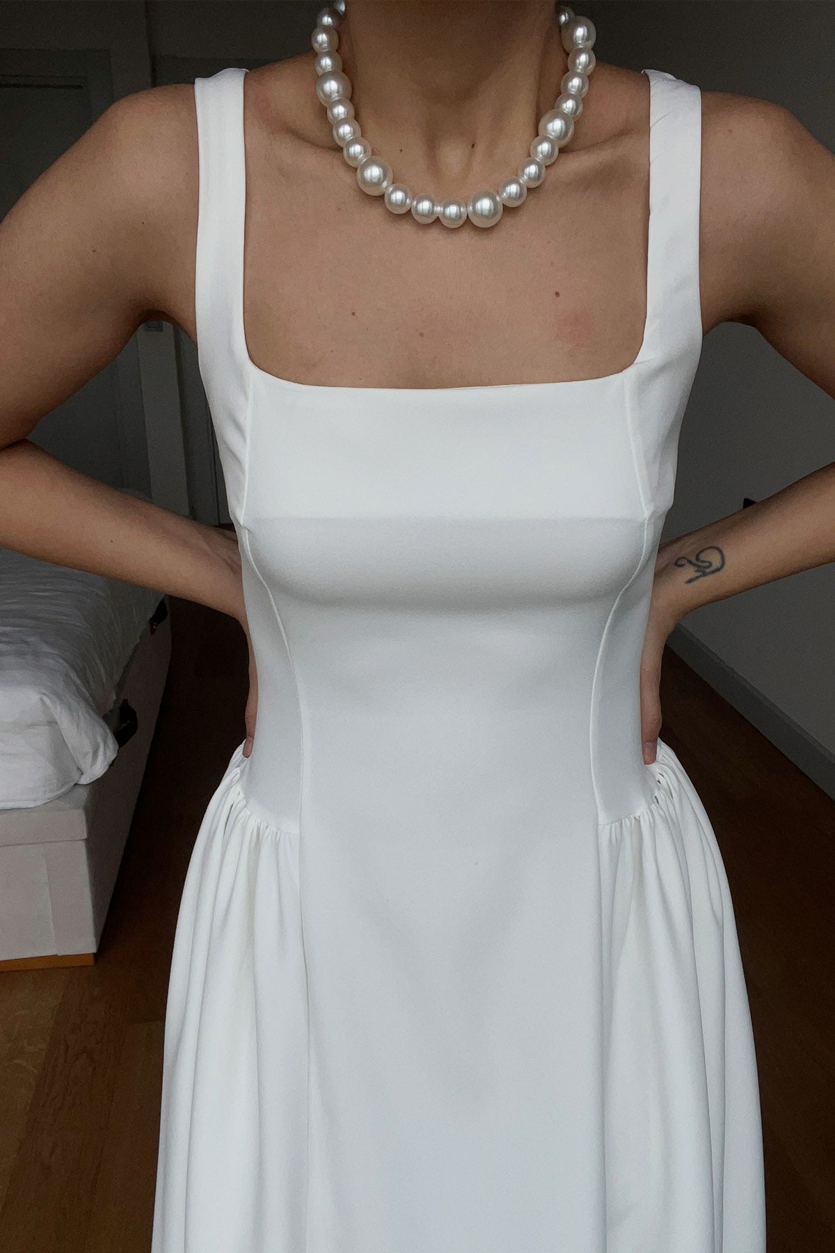 Beyaz Askılı Kare Yaka Paris Elbise SY-2980-Beyaz