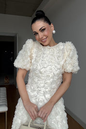 Gül Detaylı Krem Rosella Özel Tasarım Elbise SY-3519-Krem