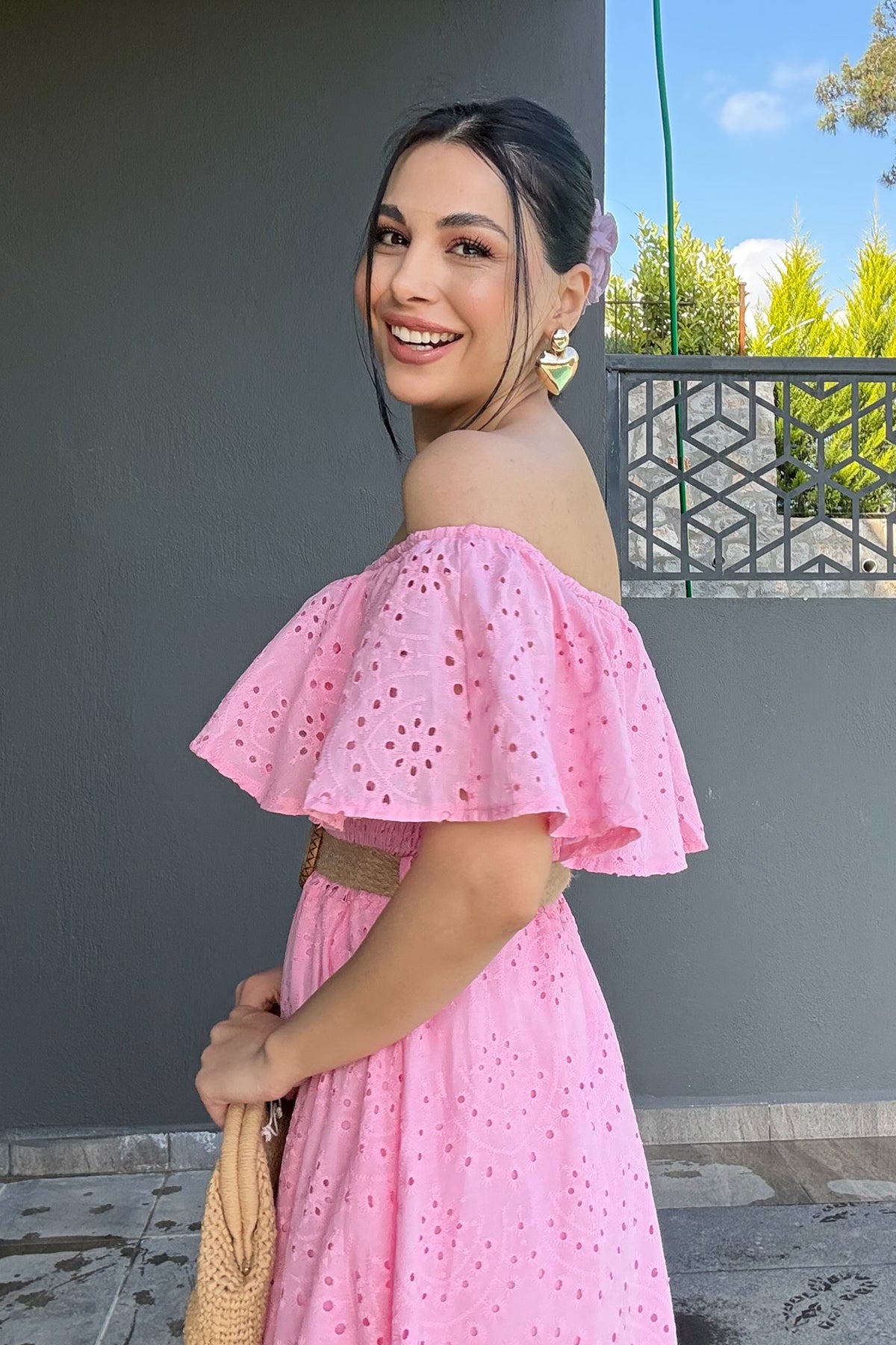 Pembe  Madonna Yaka Kemer Detaylı Fisto Elbise SY-1964-Pembe