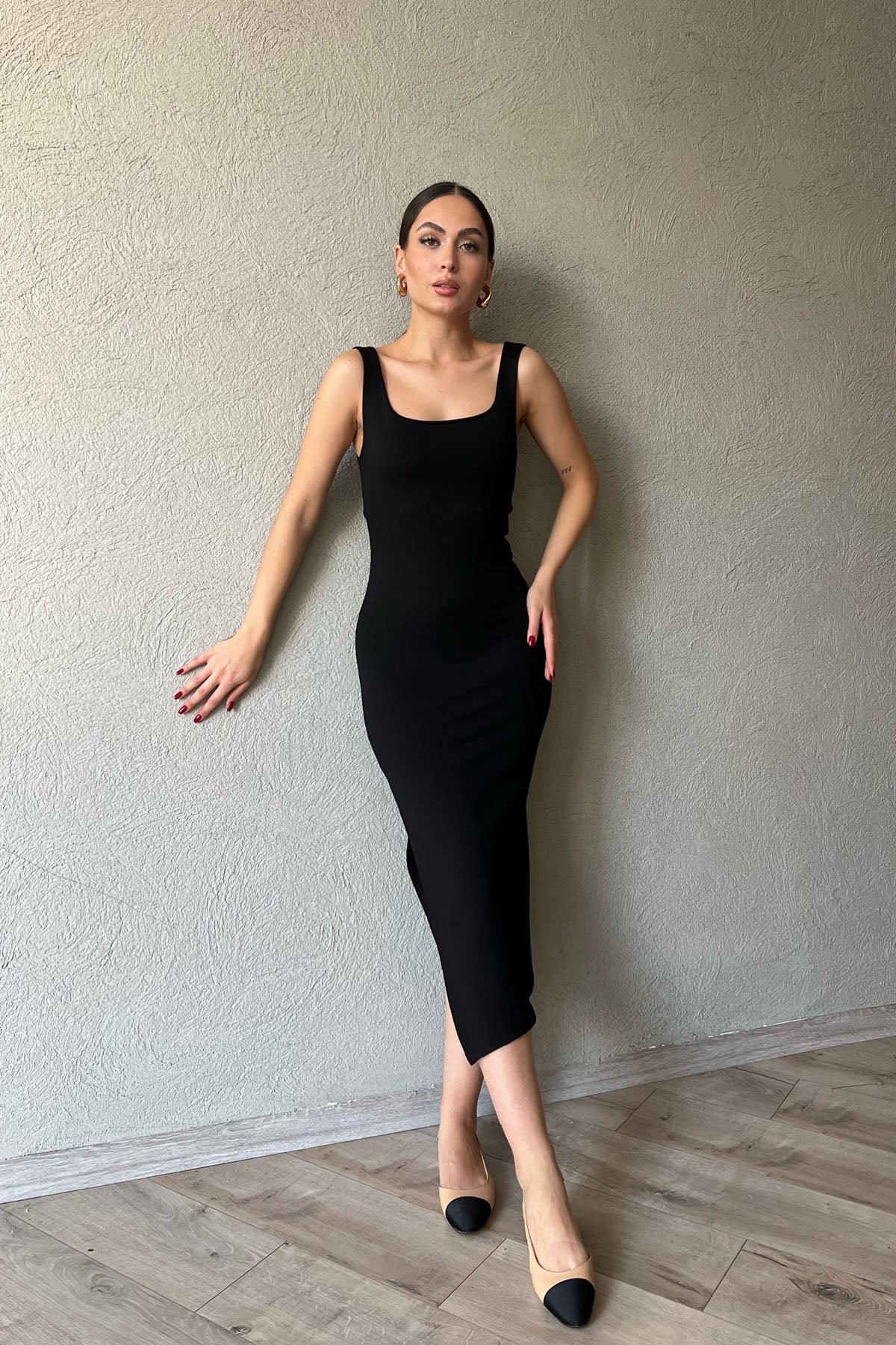 Siyah Kare Yaka Midi Elbise SY-1646-Siyah