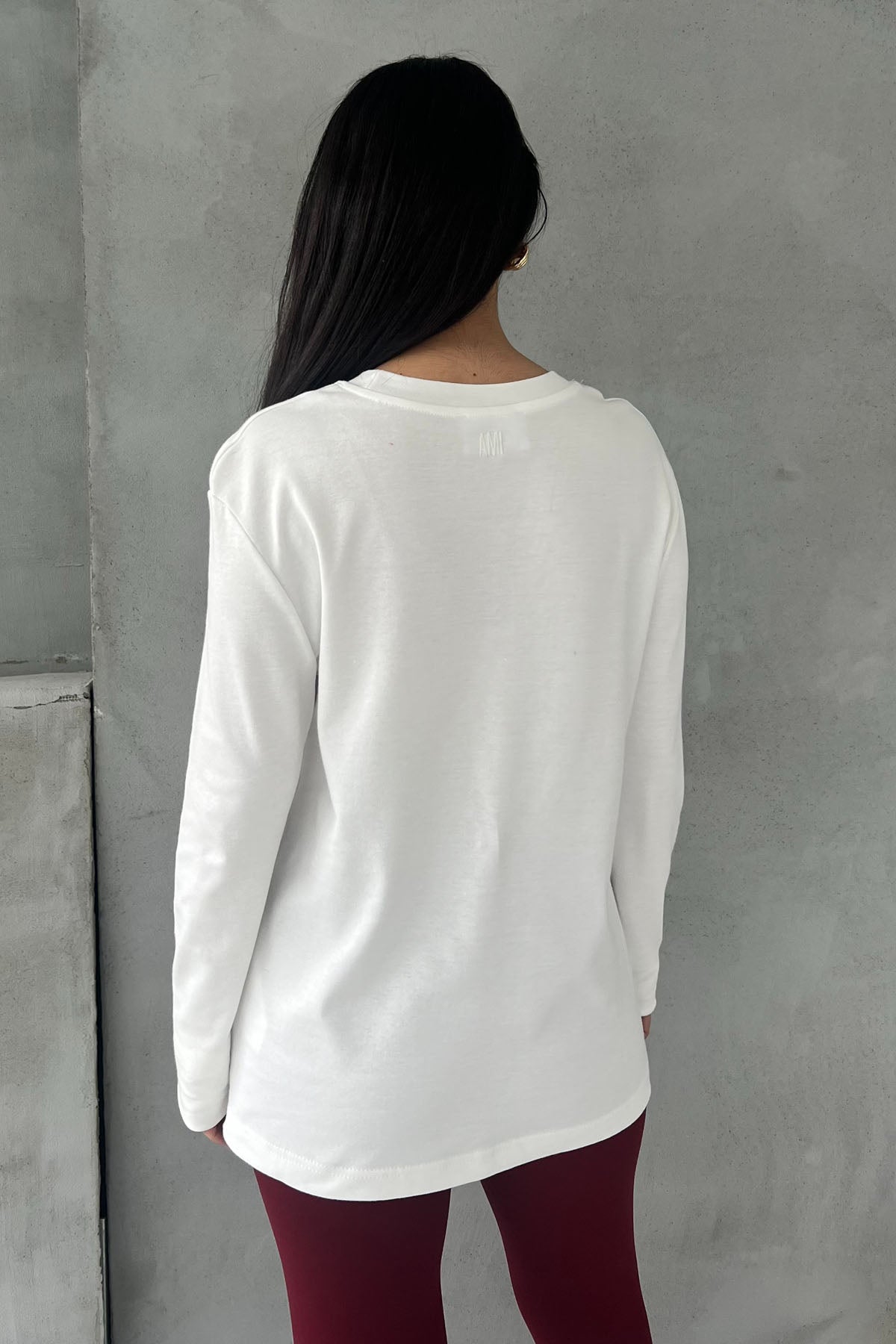 Beyaz Marka Model Kalp Nakışlı Uzun Kollu T-shirt SY-2822-Beyaz