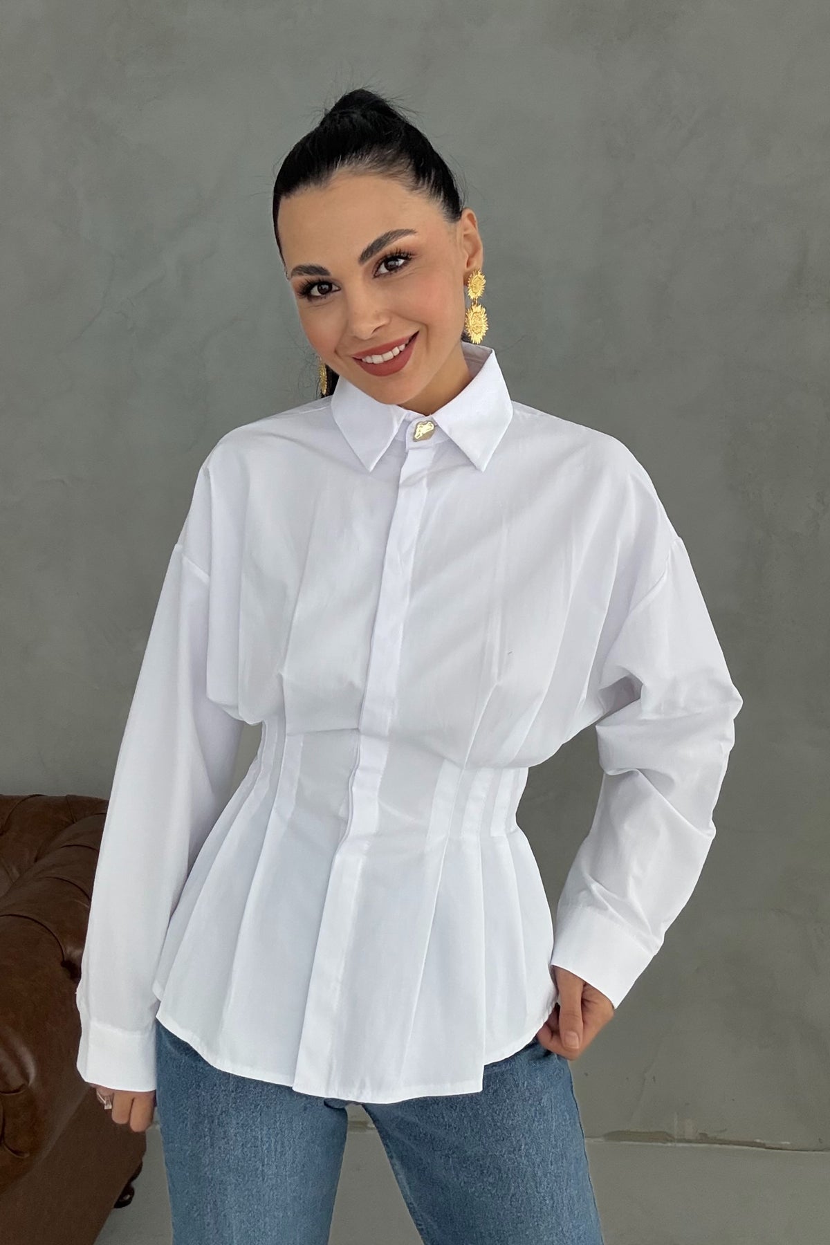 Beyaz Belden Oturtmalı Pensli Gömlek SY-3406-Beyaz