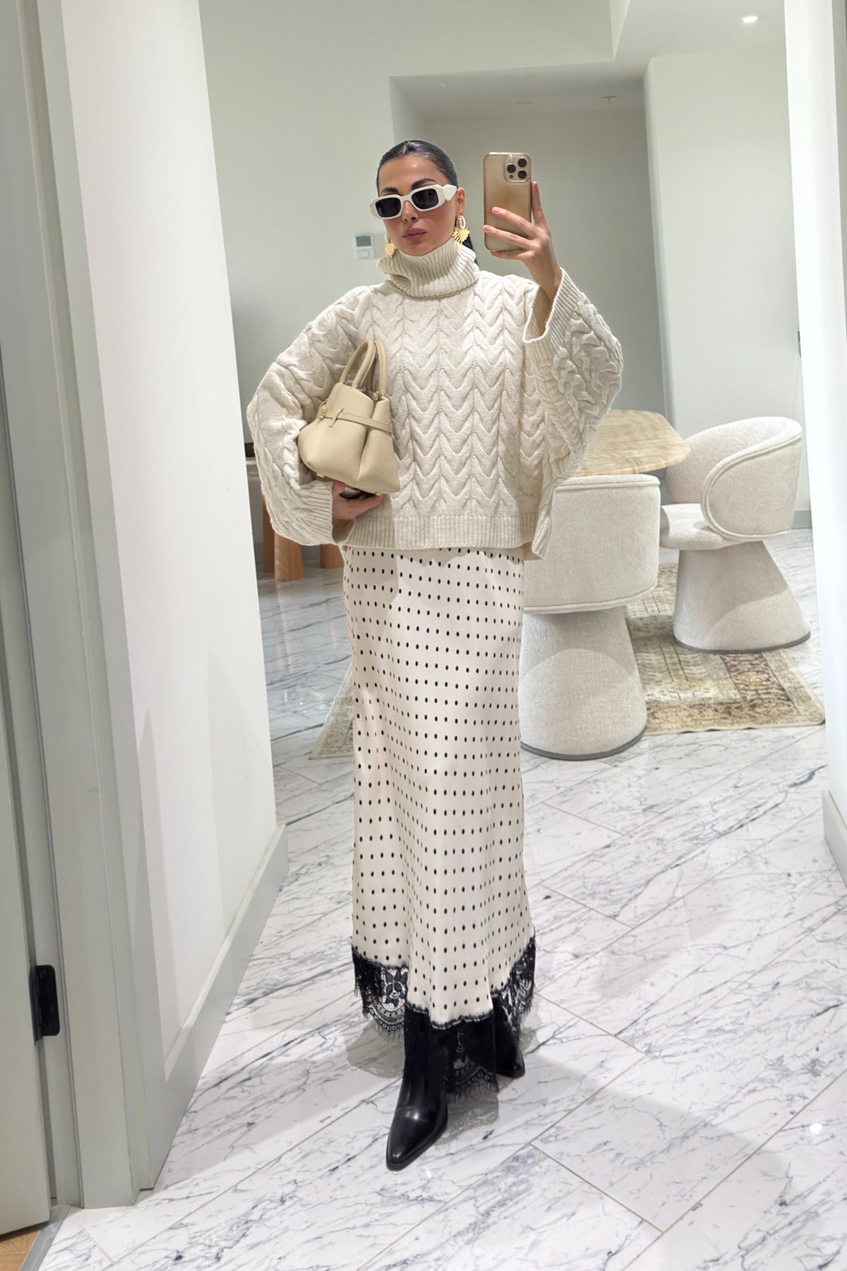 Ekru Puantiyeli Dantel Detaylı Maxi Saten Etek SY-3600-Ekru