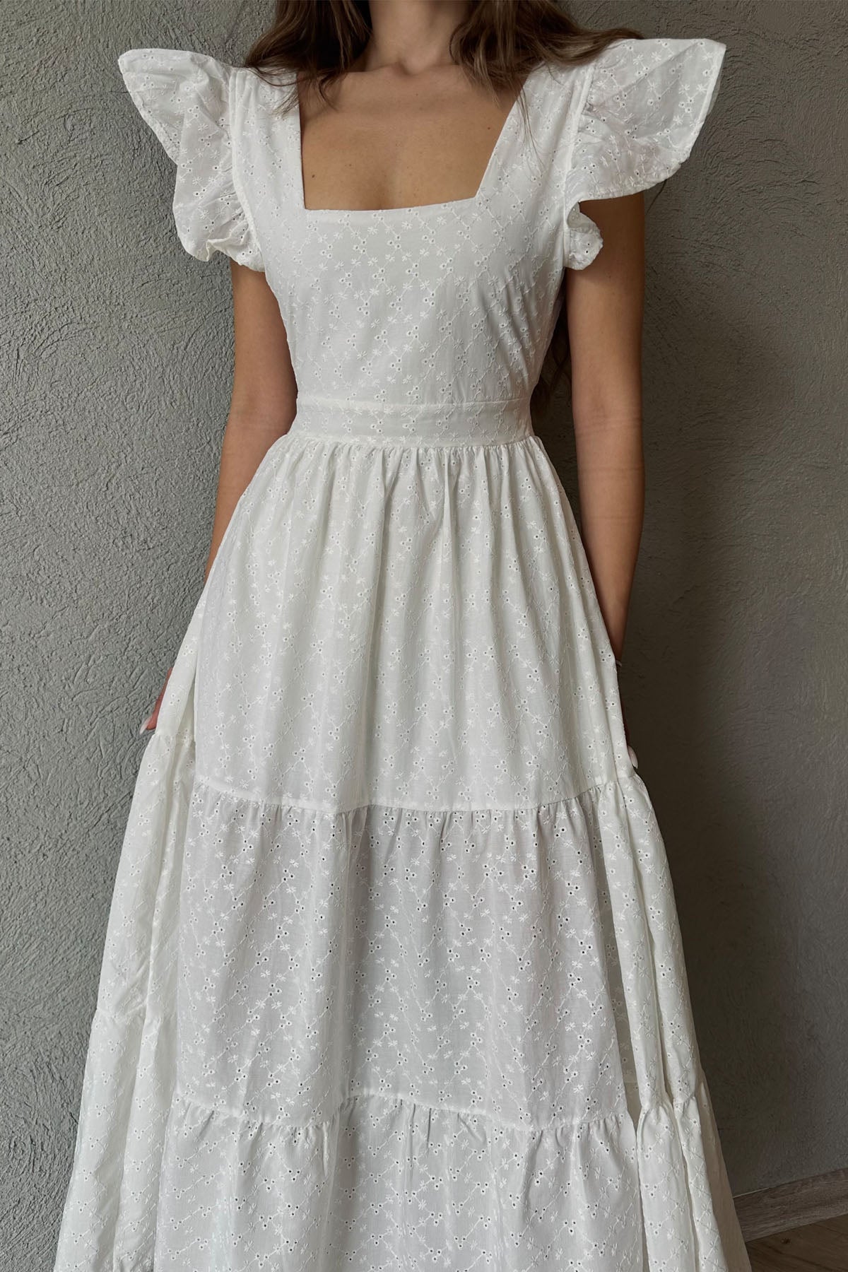 Ekru Kolları Fırfırlı Sırtı Bağlama Detay Brode Elbise SY-0386-Ekru