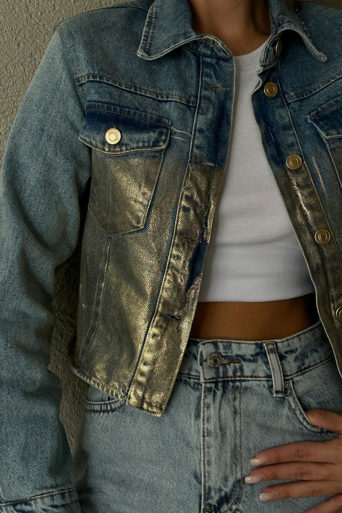 Önü ve Arkası Gold Parlak Kumaş Detaylı Kot Ceket SY-1101-Mavi