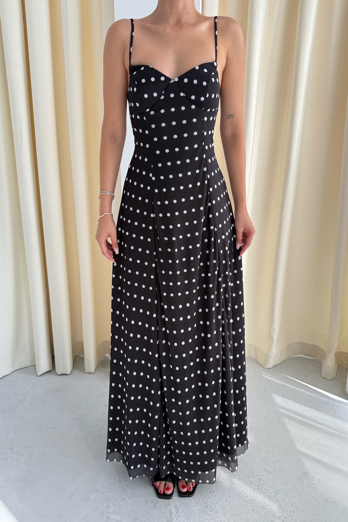 Siyah Puantiyeli Göğüs Kulplu Elbise SY-3292-Siyah