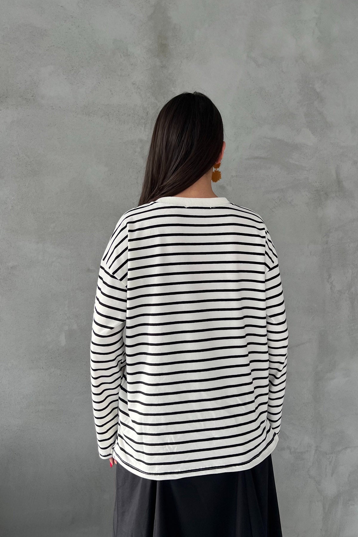 Beyaz Siyah Çizgili Bisiklet Yaka Uzun Kol T-shirt SY-2938-Siyah