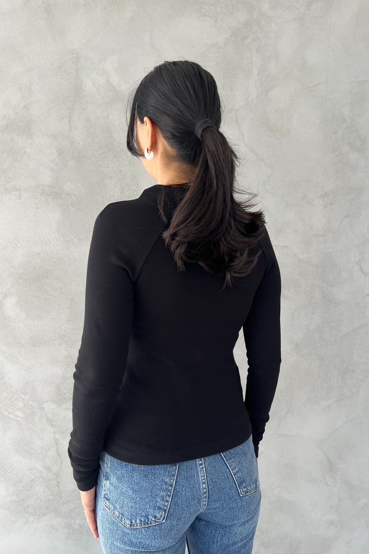 Siyah Fitilli Düğme Detaylı T-shirt SY-2556-Siyah