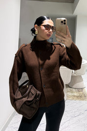 Kahve Siyah Düğmeli Triko Hırka SY-3578-Kahverengi