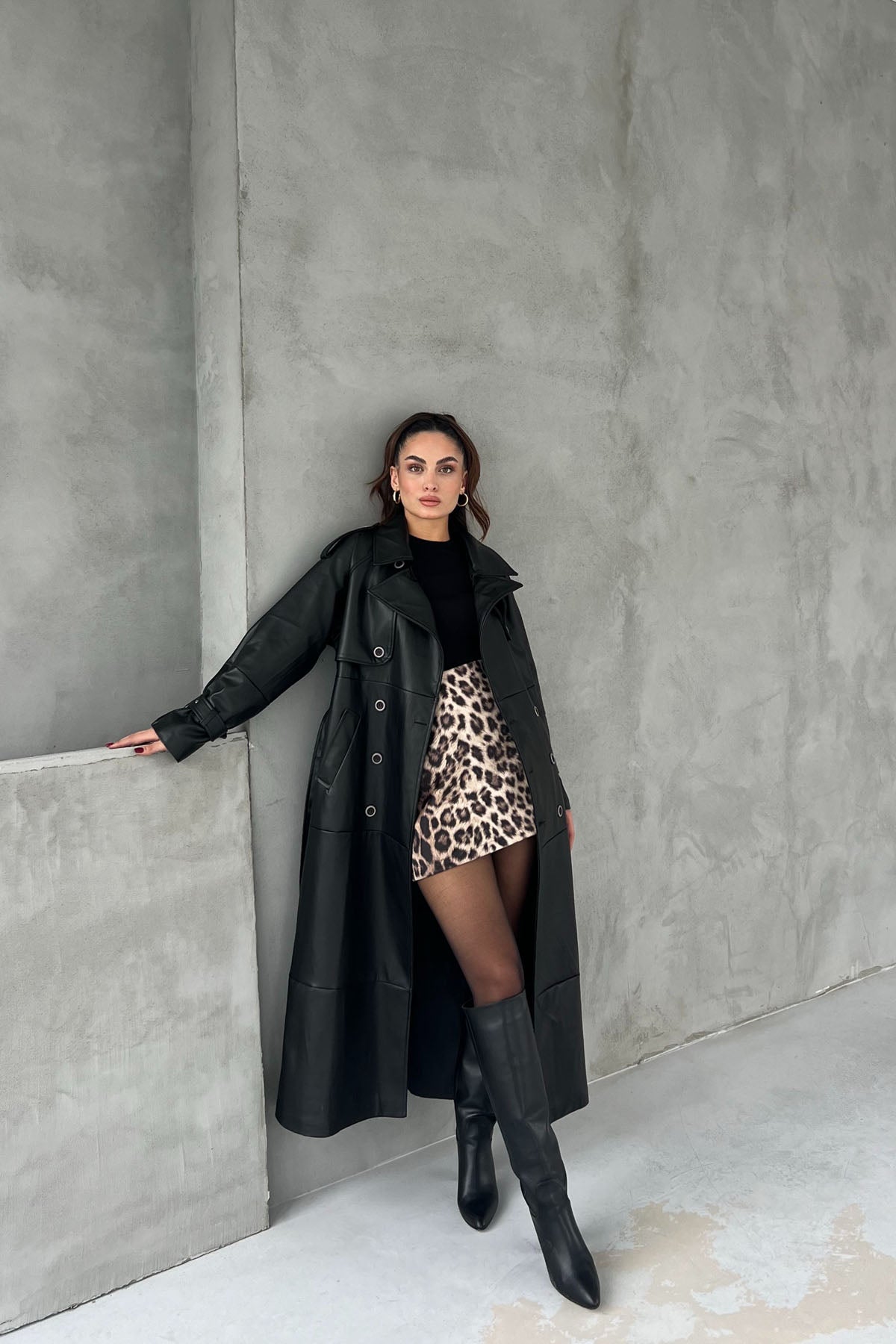 Siyah Kemerli Düğmeli Premium Deri Trençkot SY-2610-Siyah