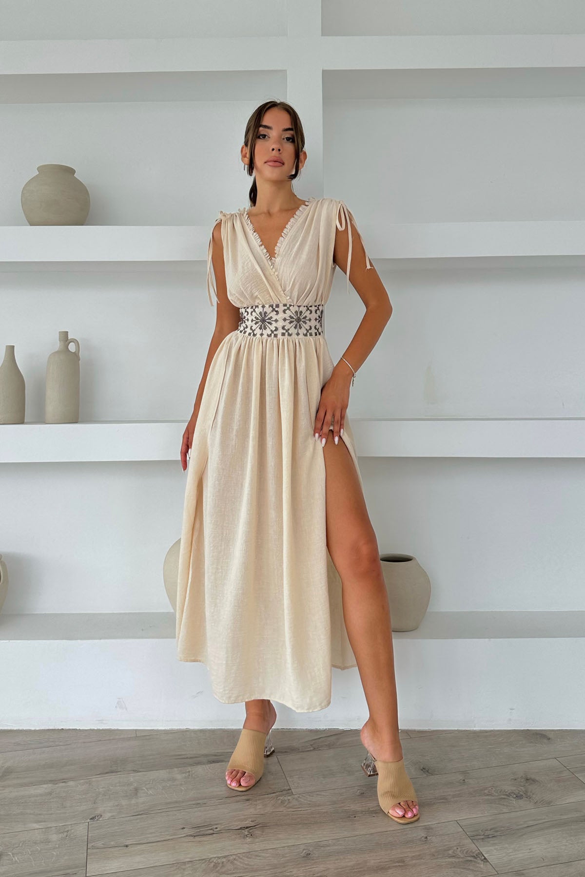 Taş Bel Nakış İşlemeli Çift Gizli Yırtmaçlı Elbise SY-0719-Taş