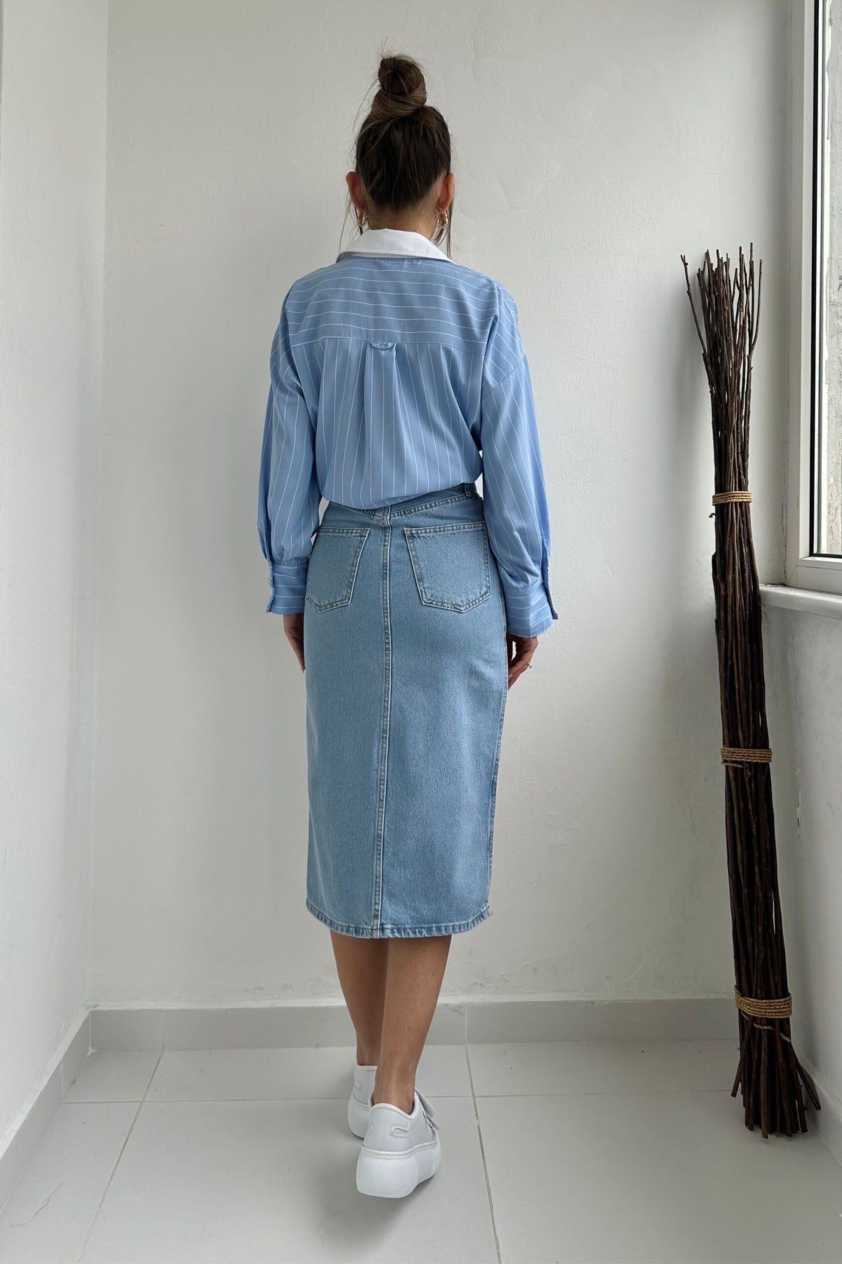 Açık Mavi Yandan Derin Yırtmaç Detaylı Denim Etek SY-0179-Açık Mavi