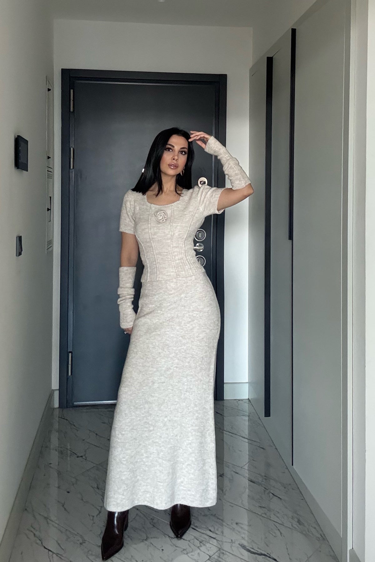 Rosa Gül Detay Bej Crop Etek Triko Takım SY-3495-Bej