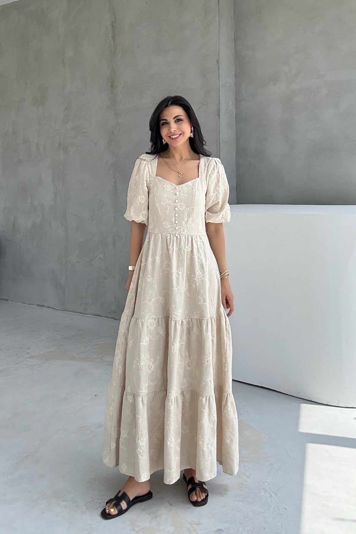 Marsilya Balon Kollu İşlemeli Bej Elbise SY-3222-Bej