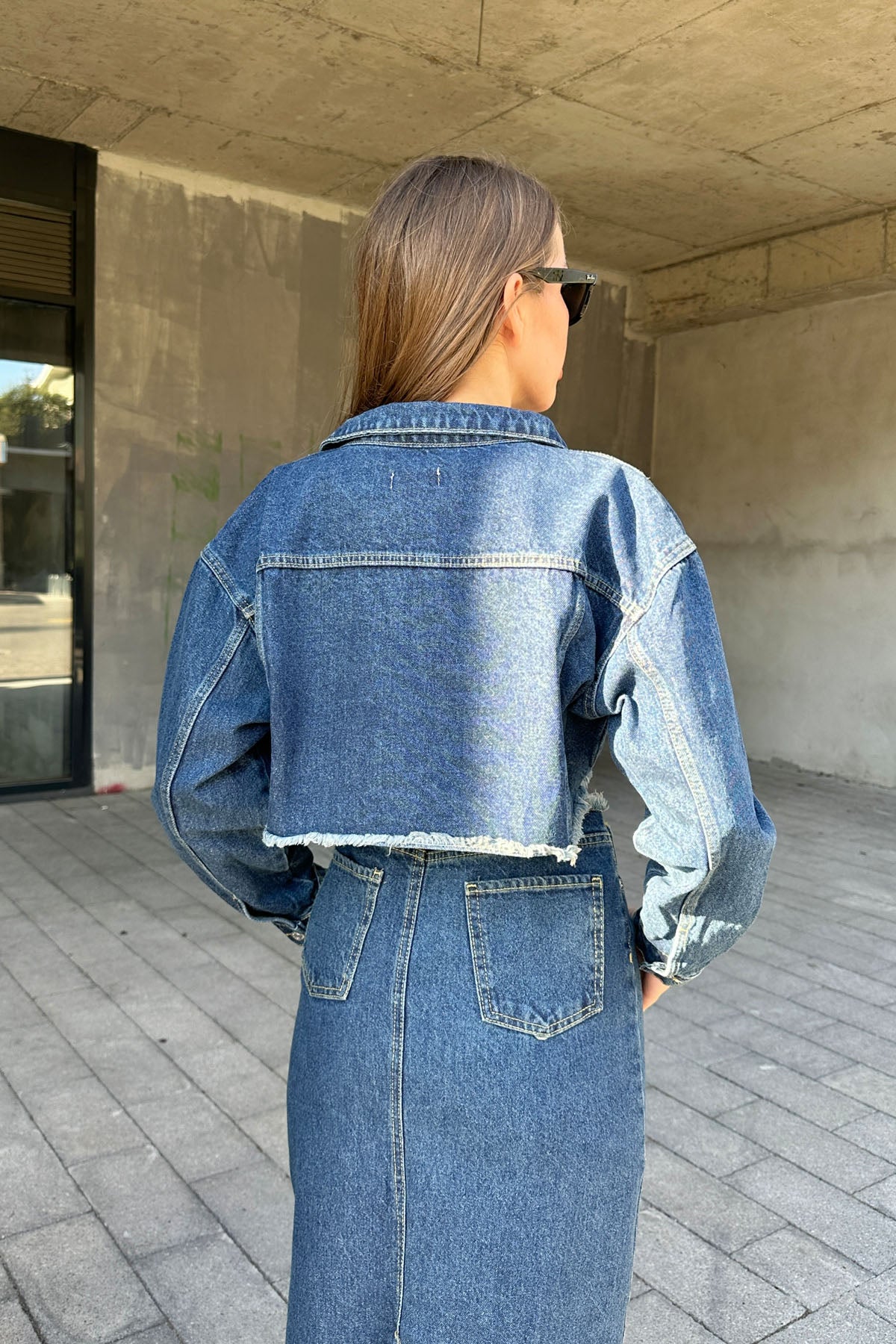 Koyu Mavi Önden Parça Detaylı Arkadan Yırtmaçlı Denim Etek ve Ceket Takım SY-1052-Koyu Mavi