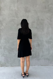 Siyah Sahte Cep Detaylı Gold Düğmeli Triko Elbise SY-2534-Siyah