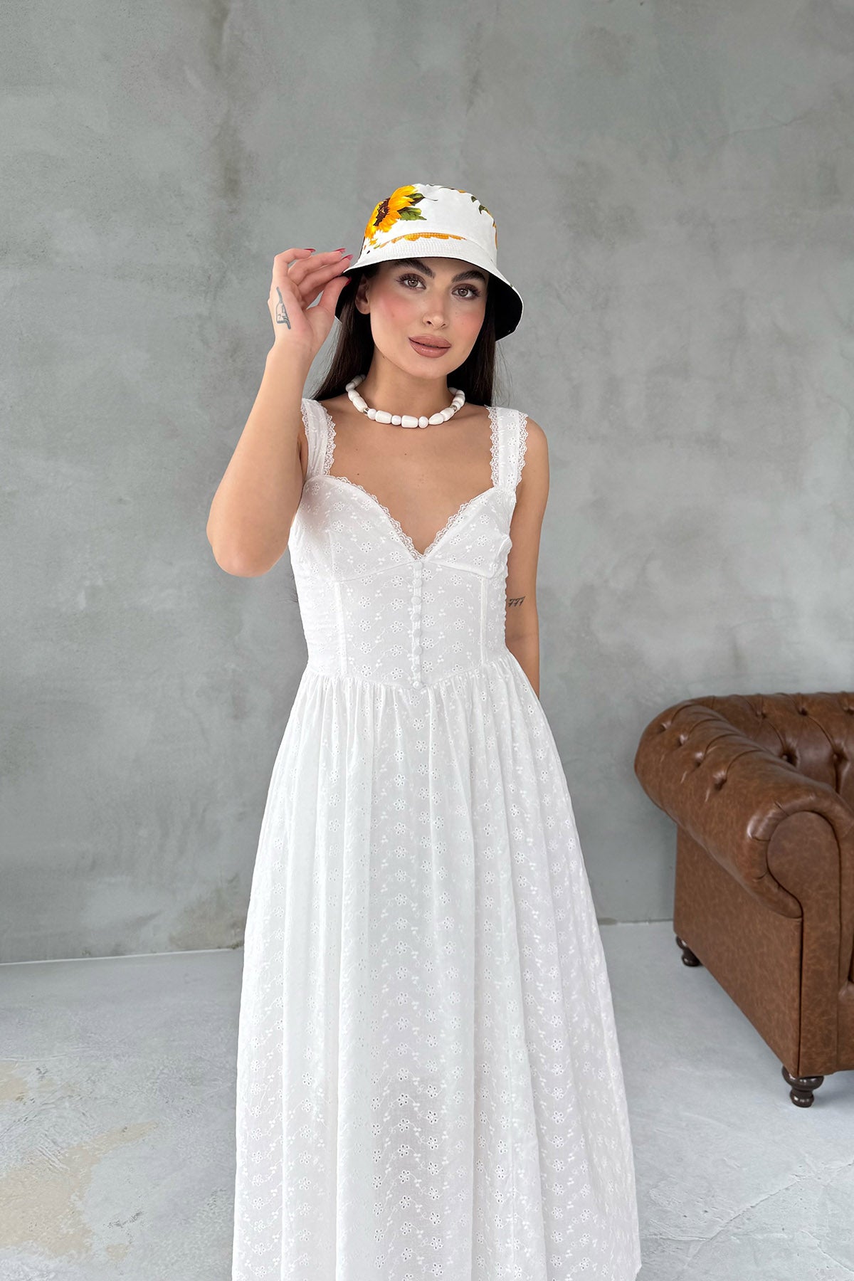 Beyaz Askılı Midi Boy Brode Elbise SY-3068-Beyaz