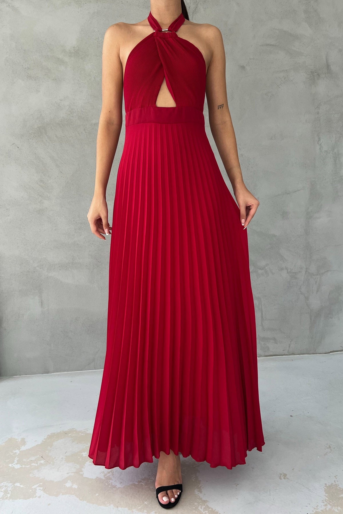 Kırmızı Piliseli Yaka Detaylı Elbise SY-2484-Kırmızı