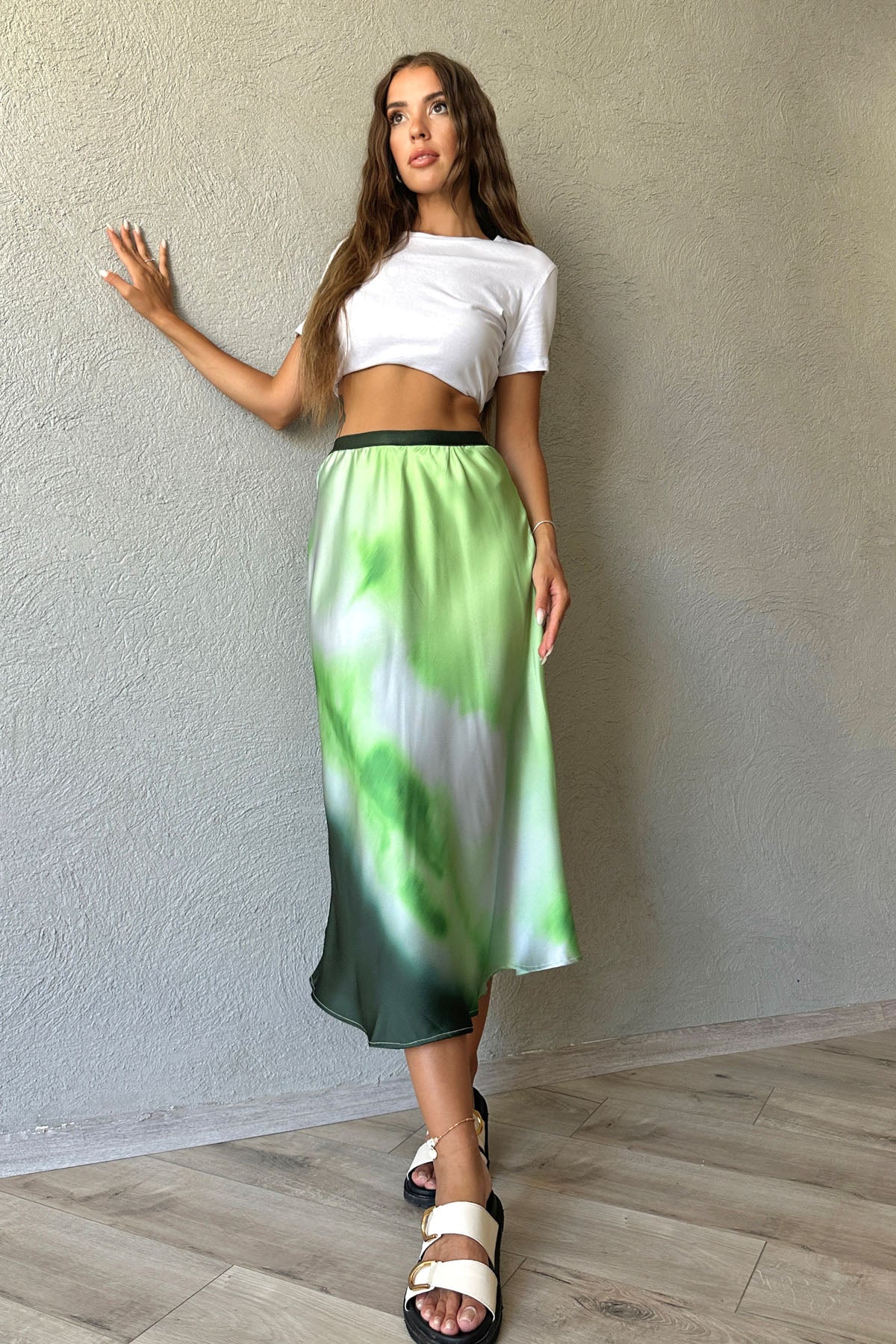 Yeşil Batik Desen Beli Lastikli Saten Etek SY-0892-Yeşil