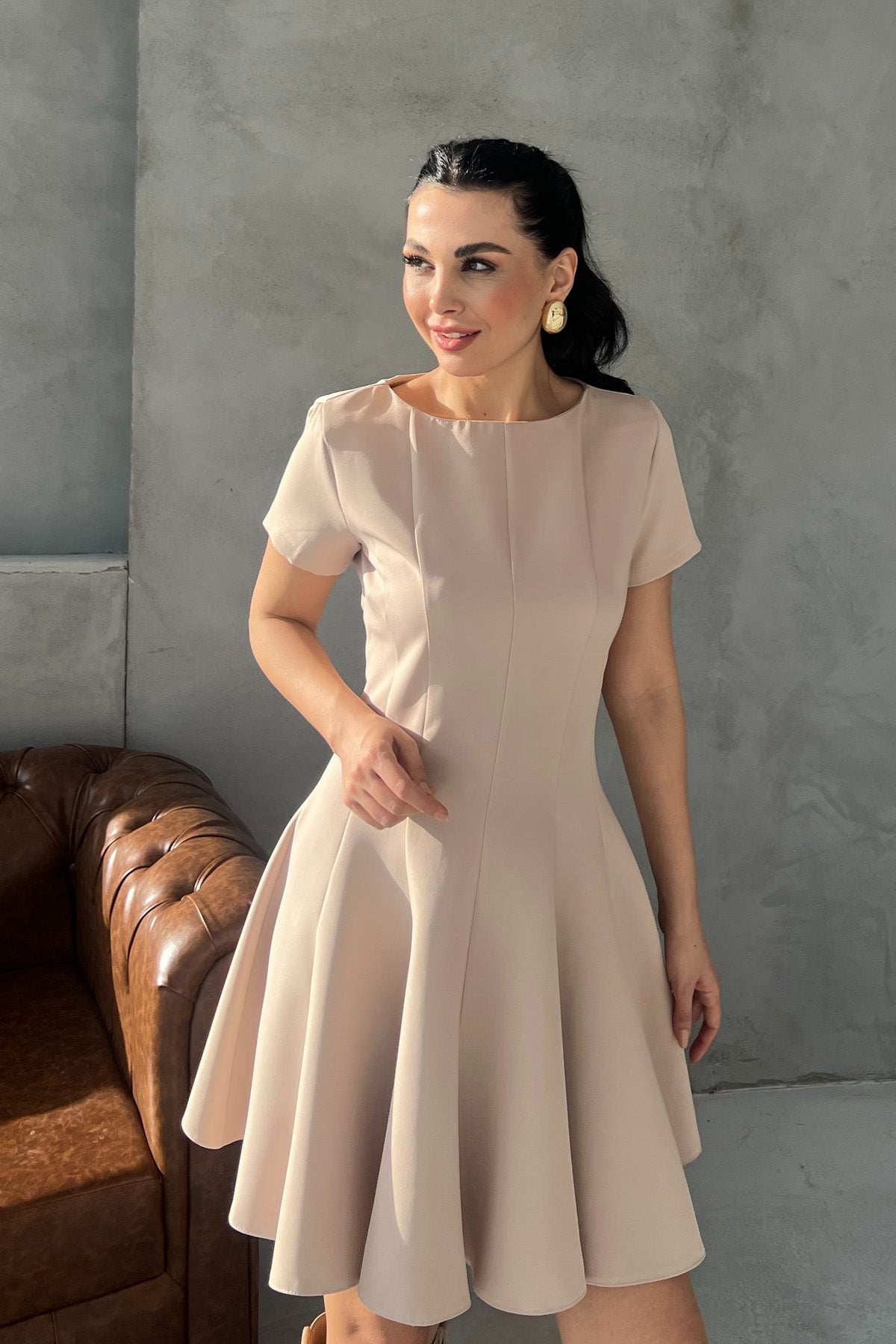 Bej Coco Volanlı Kısa Elbise SY-2921-Bej