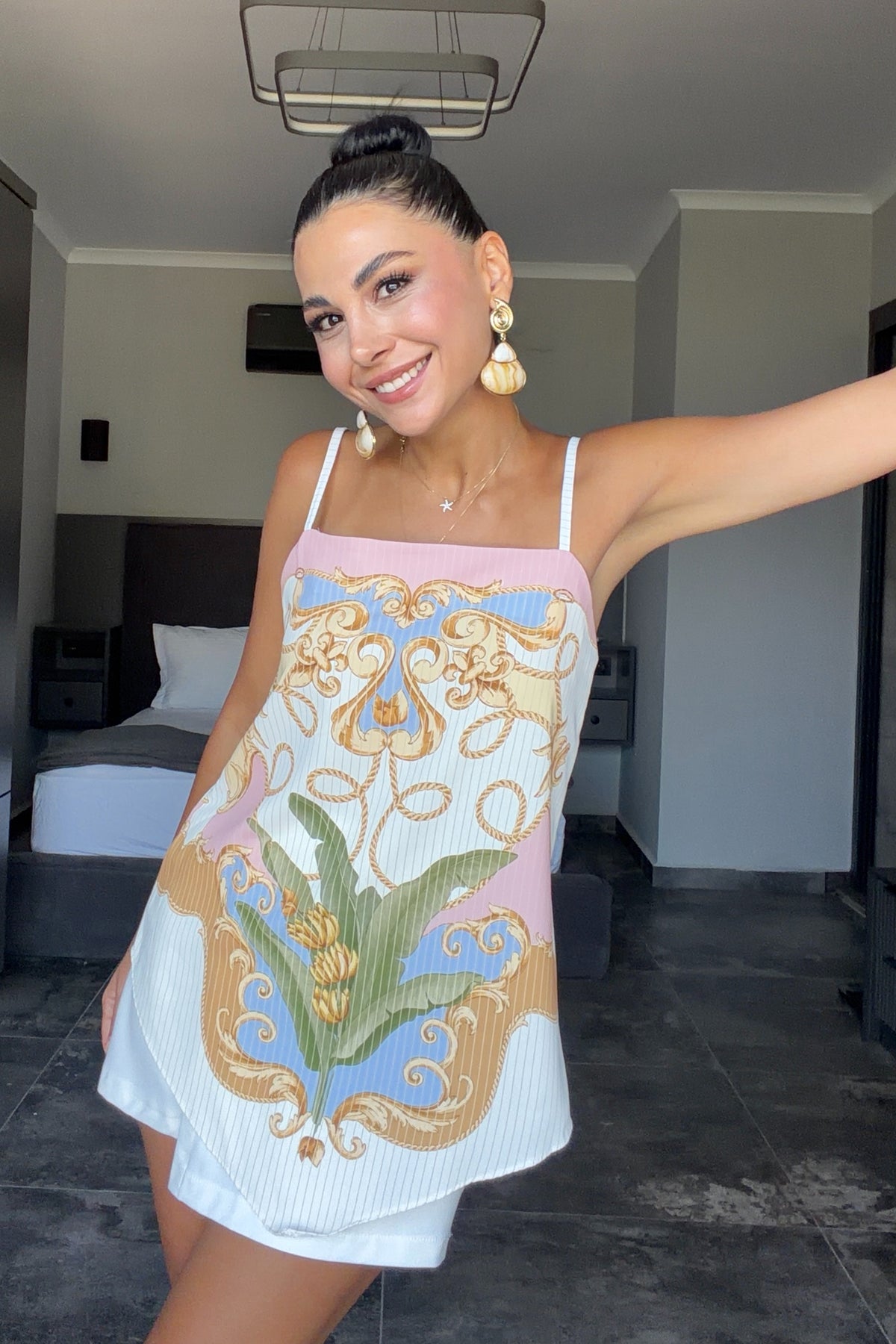 Pembe Şal Desenli Asimetrik Askılı Bluz SY-3816-Pembe