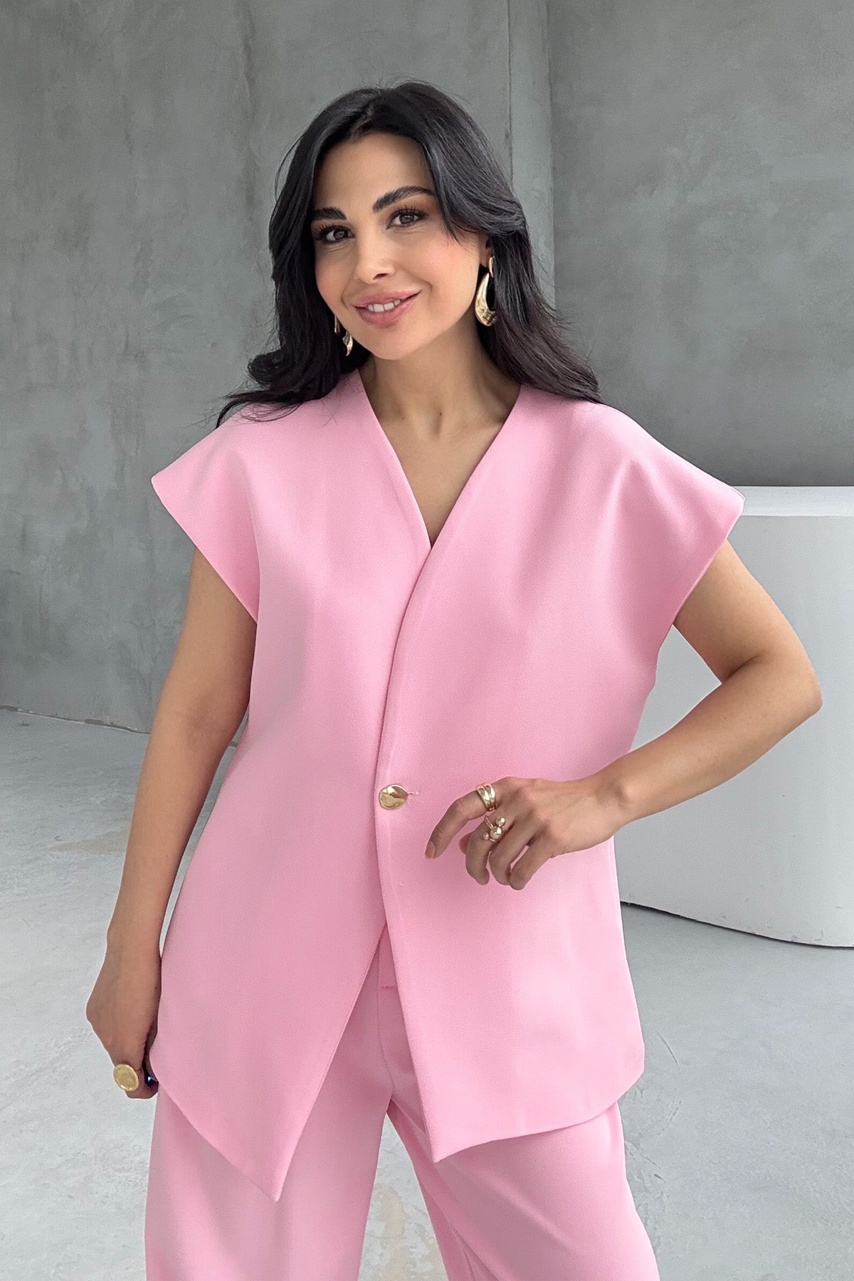 Pembe Gold Düğme Detaylı Asimetrik Kesim Yelek Pantolon Takım SY-3004-Pembe