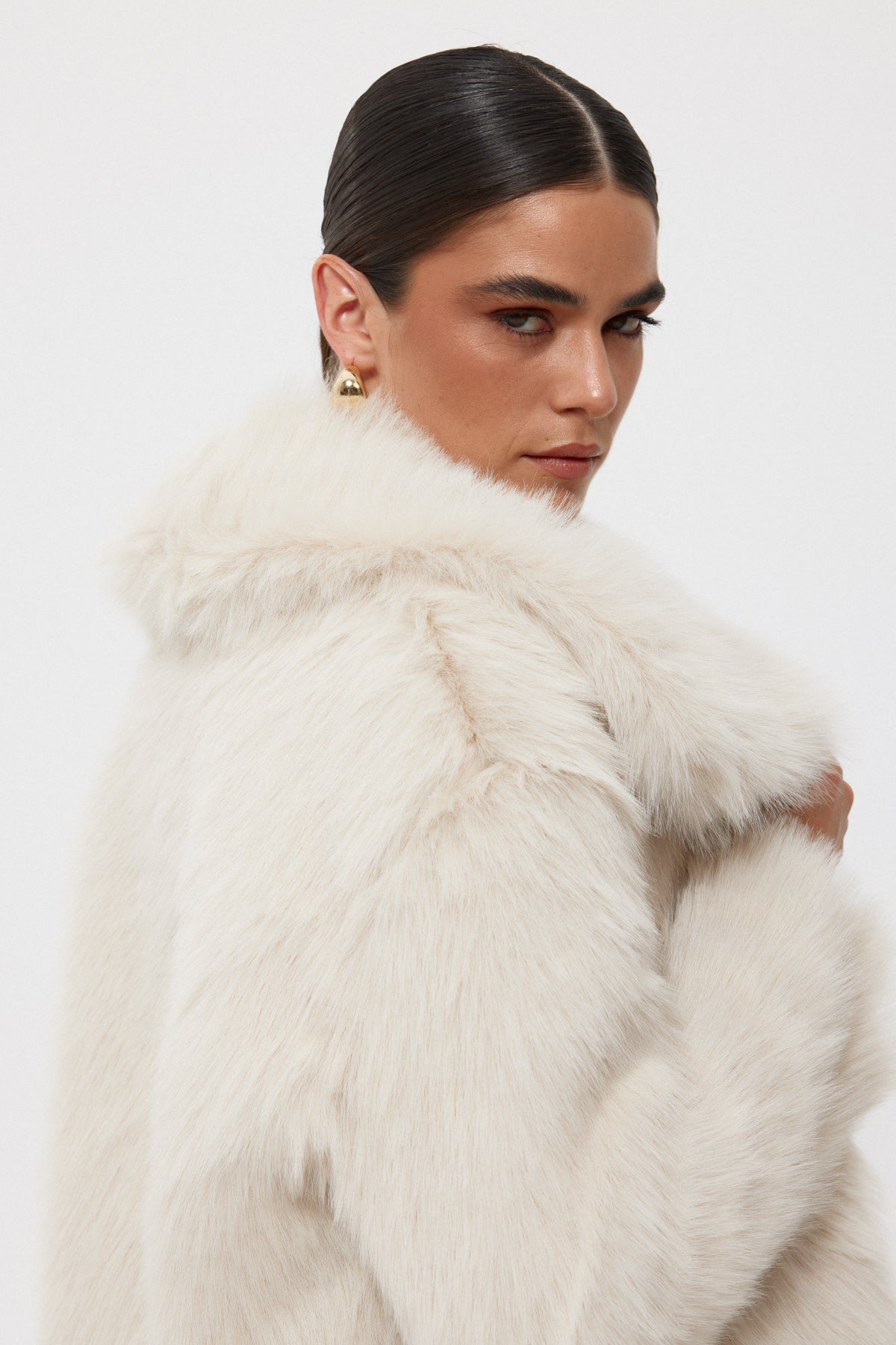 Krem Kısa Suni Kürk Ceket SY-2429-Krem