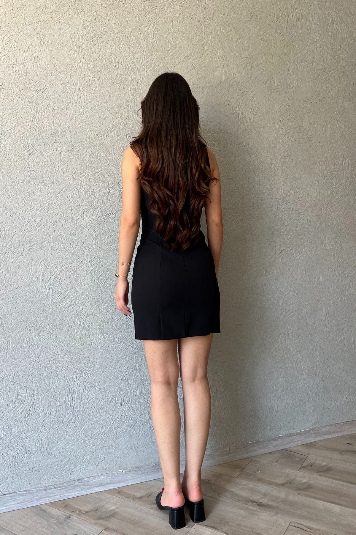 Siyah Kare Yaka Detaylı Elbise SY-2031-Siyah