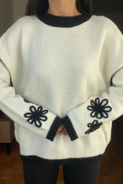 Ekru Kolu Çiçek Nakışlı Triko Kazak SY-2730-Ekru