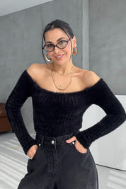 Siyah Sakallı Kayık Yaka Triko Kazak SYM-3426-Siyah