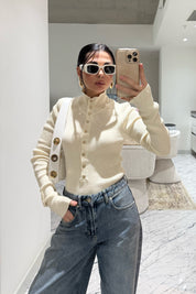 Ekru Dik Yaka Çıtçıtlı Triko Kazak SY-3502-Ekru