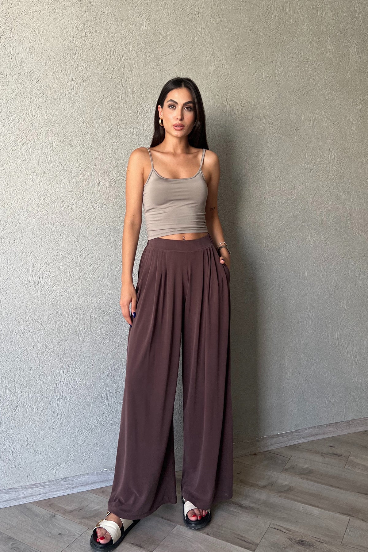 Kahve Önü Pileli Rahat Marka Model Pantolon SY-2232-Kahve