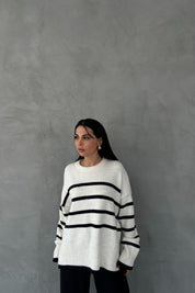 Beyaz Siyah Çizgili Oversize Triko Kazak SY-2401-Beyaz