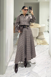 Gömlek Yaka Beli Kemerli Kahve Ekoseli Elbise SY-3611-Kahverengi